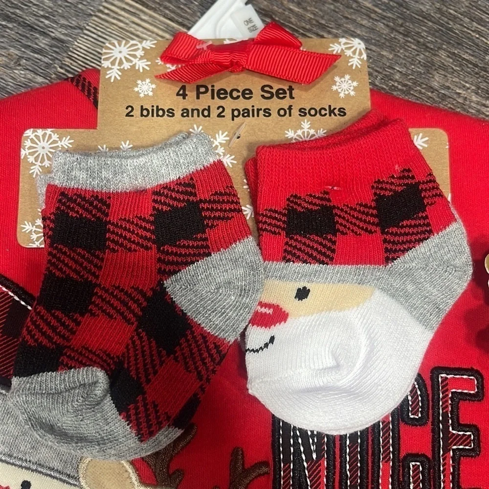 Baby’s bibs set
